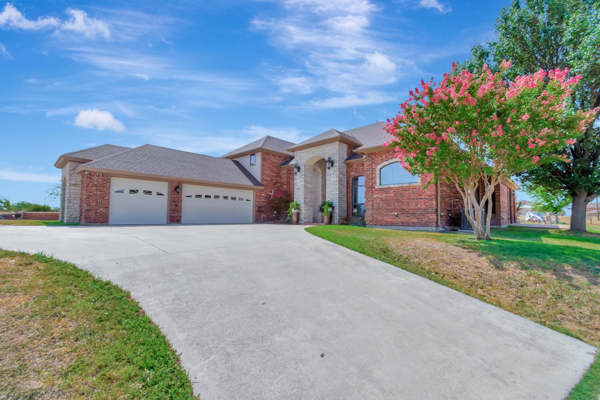 5520 White Settlement Road Weatherford TX 76087