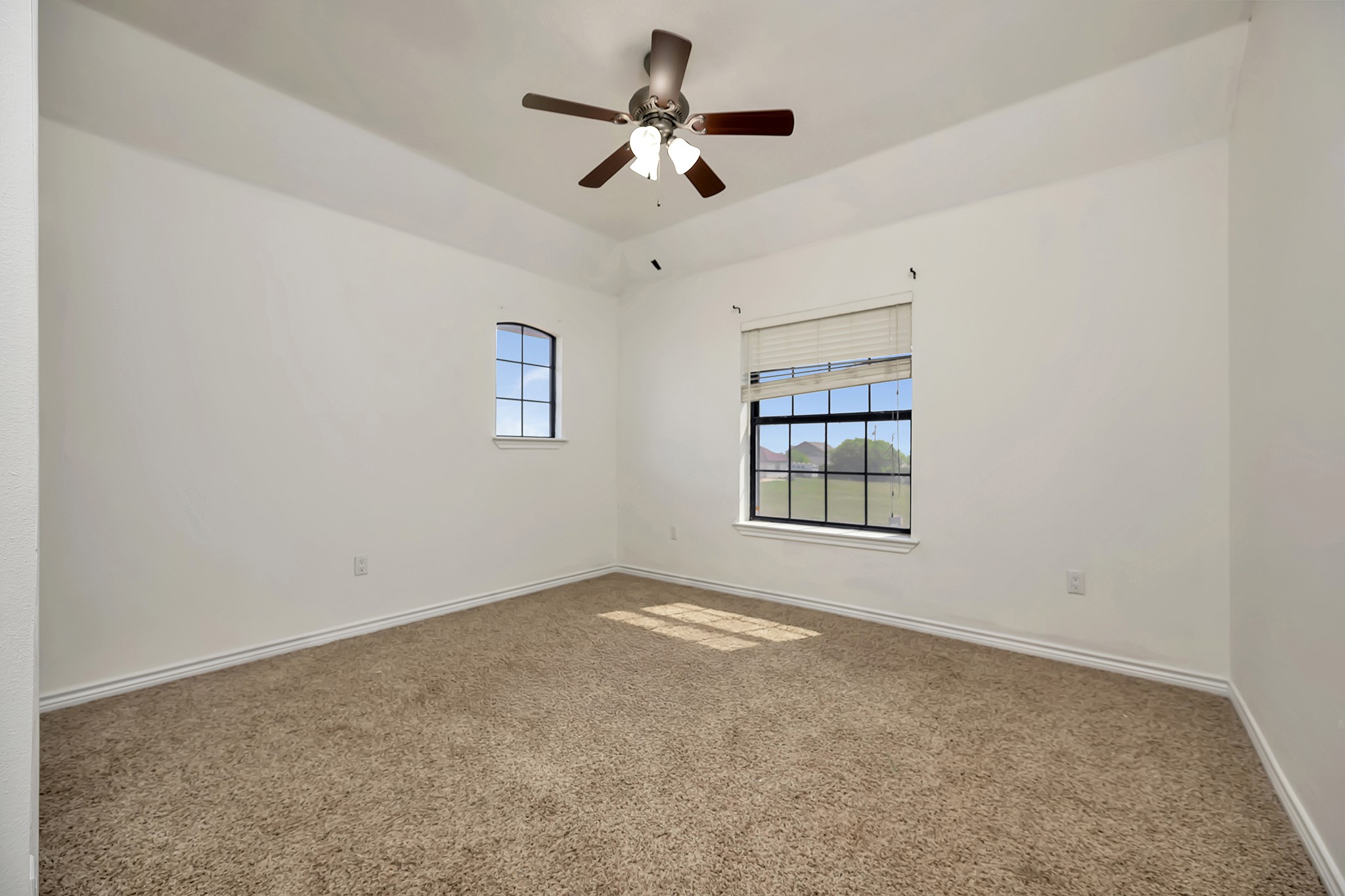 5520 White Settlement Road Weatherford TX 76087