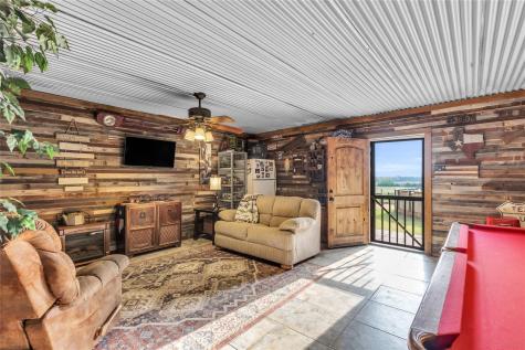 459 County Road 4600 Trenton TX 75490
