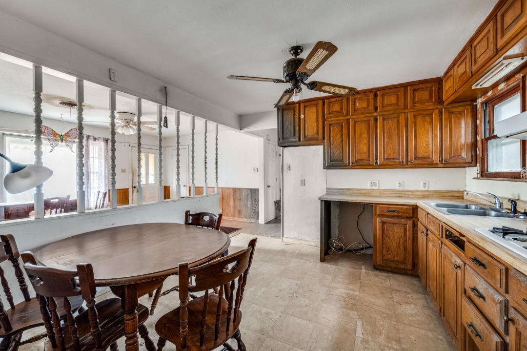 932 Moss Street Gainesville TX 76240