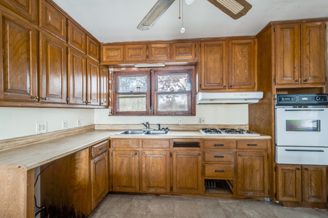 932 Moss Street Gainesville TX 76240