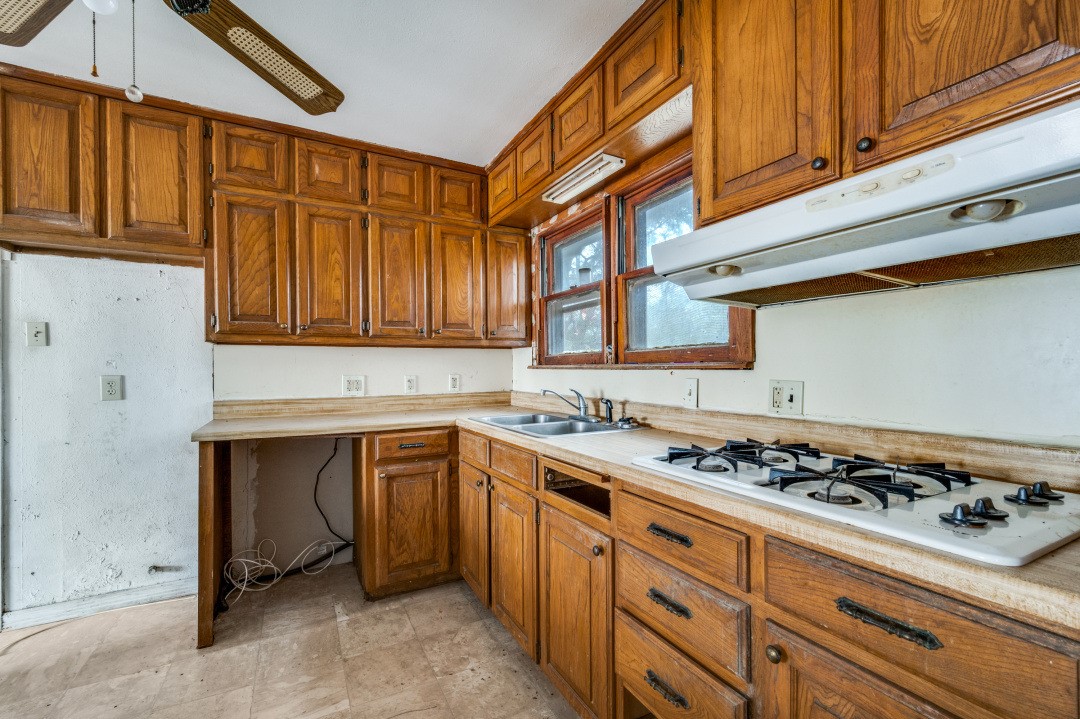 932 Moss Street Gainesville TX 76240