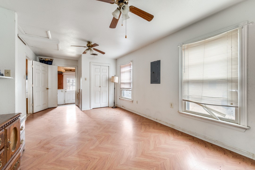 932 Moss Street Gainesville TX 76240
