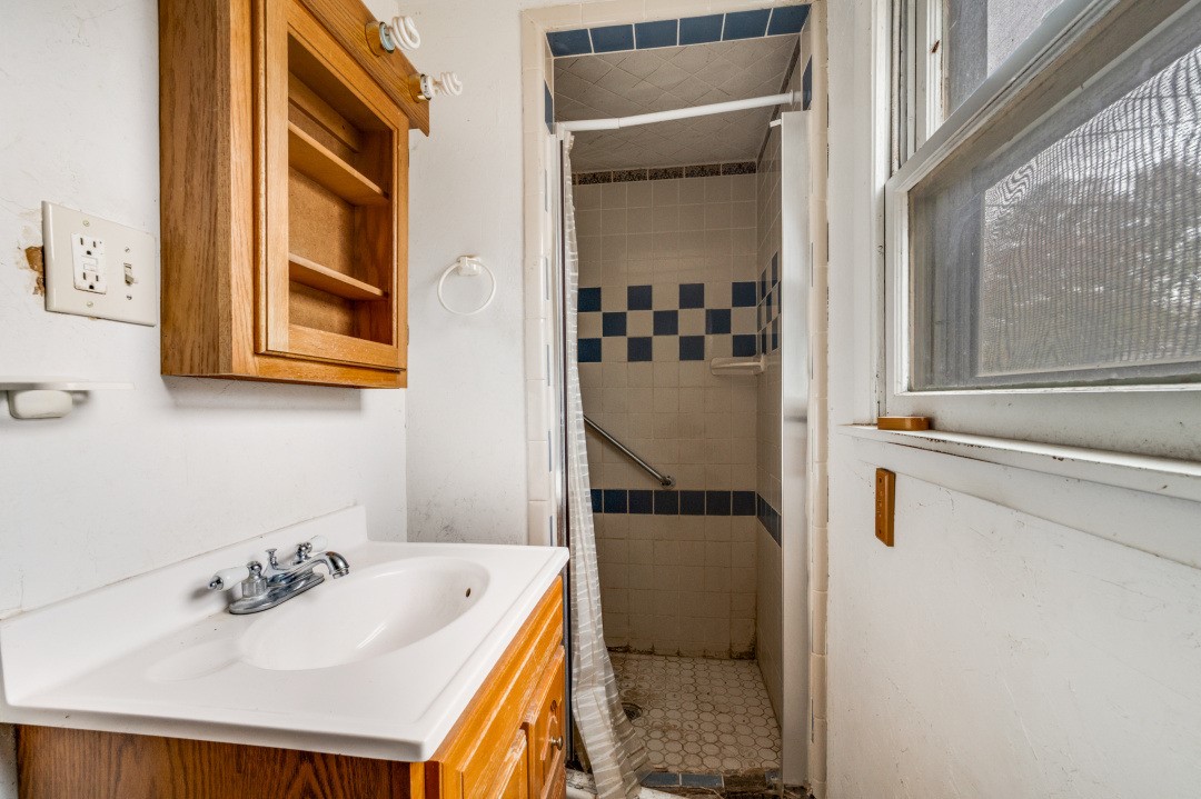932 Moss Street Gainesville TX 76240