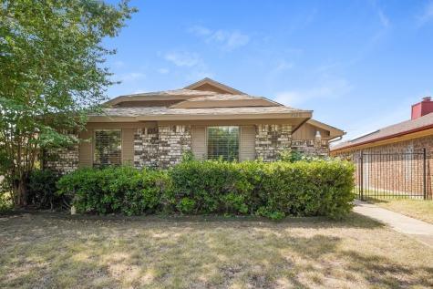1128 Hemlock Drive Desoto TX 75115