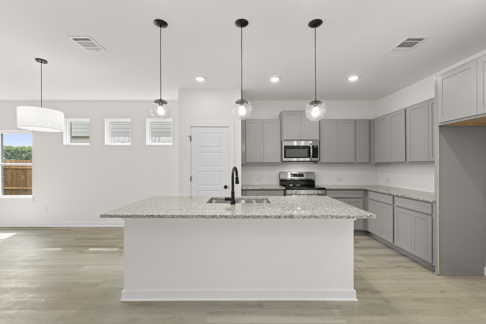 1217 Anderson Drive Trenton TX 75490