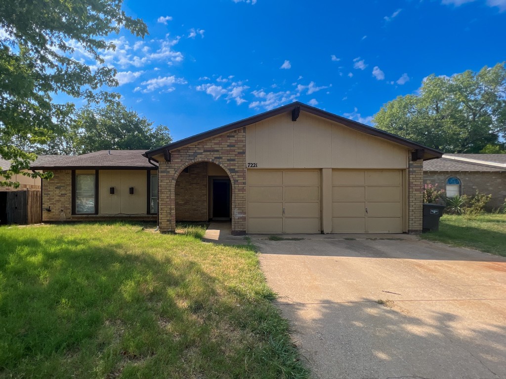 7221 Misty Meadow Drive S Fort Worth TX 76133