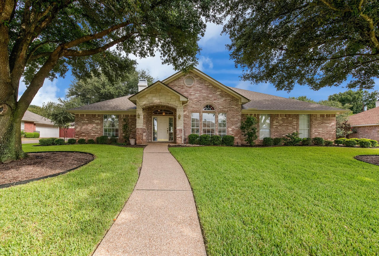 1317 Radisson Drive Hewitt TX 76643
