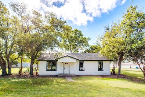 202 N Sycamore Malone TX 76660