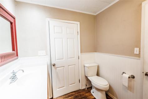 202 N Sycamore Malone TX 76660