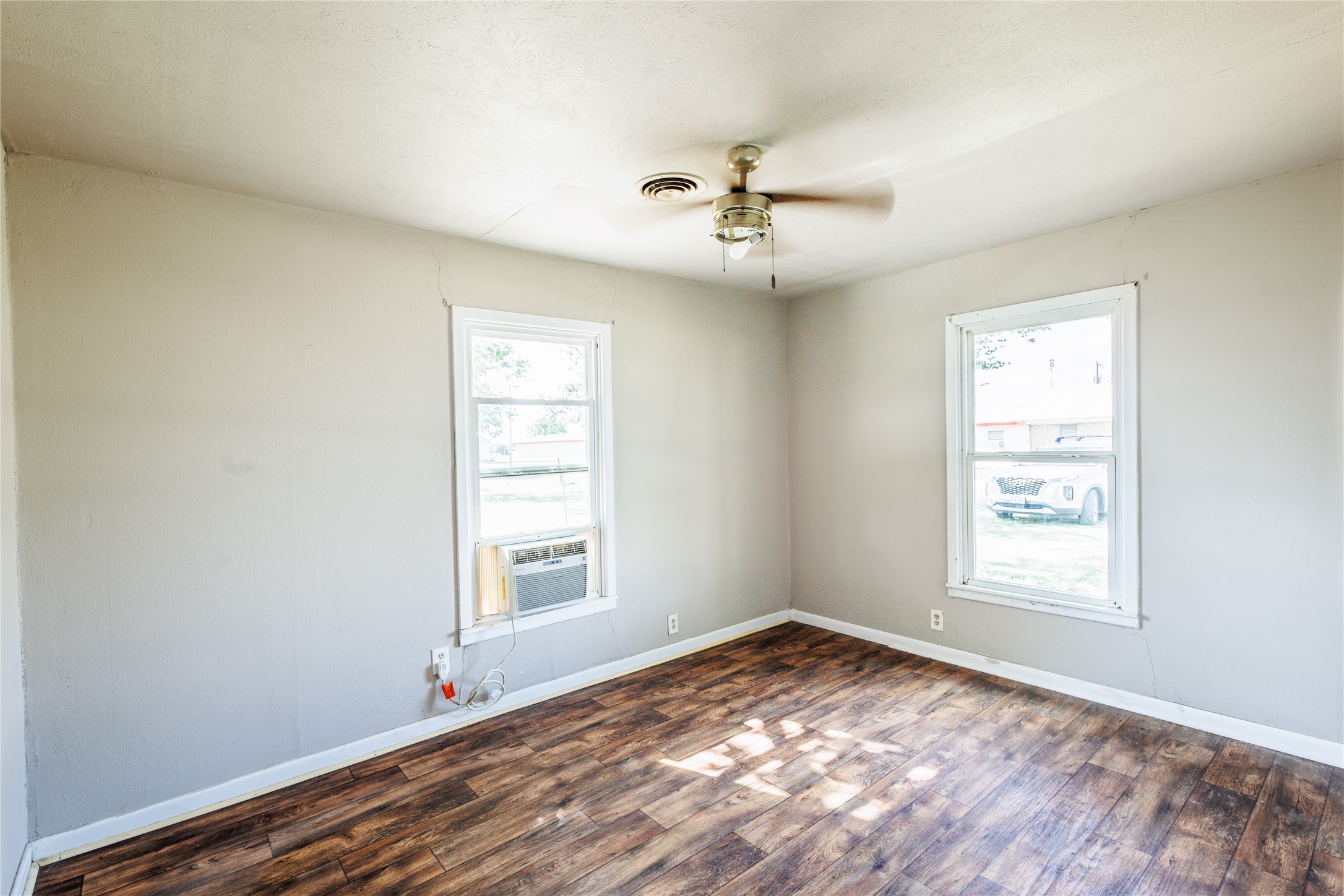 202 N Sycamore Malone TX 76660