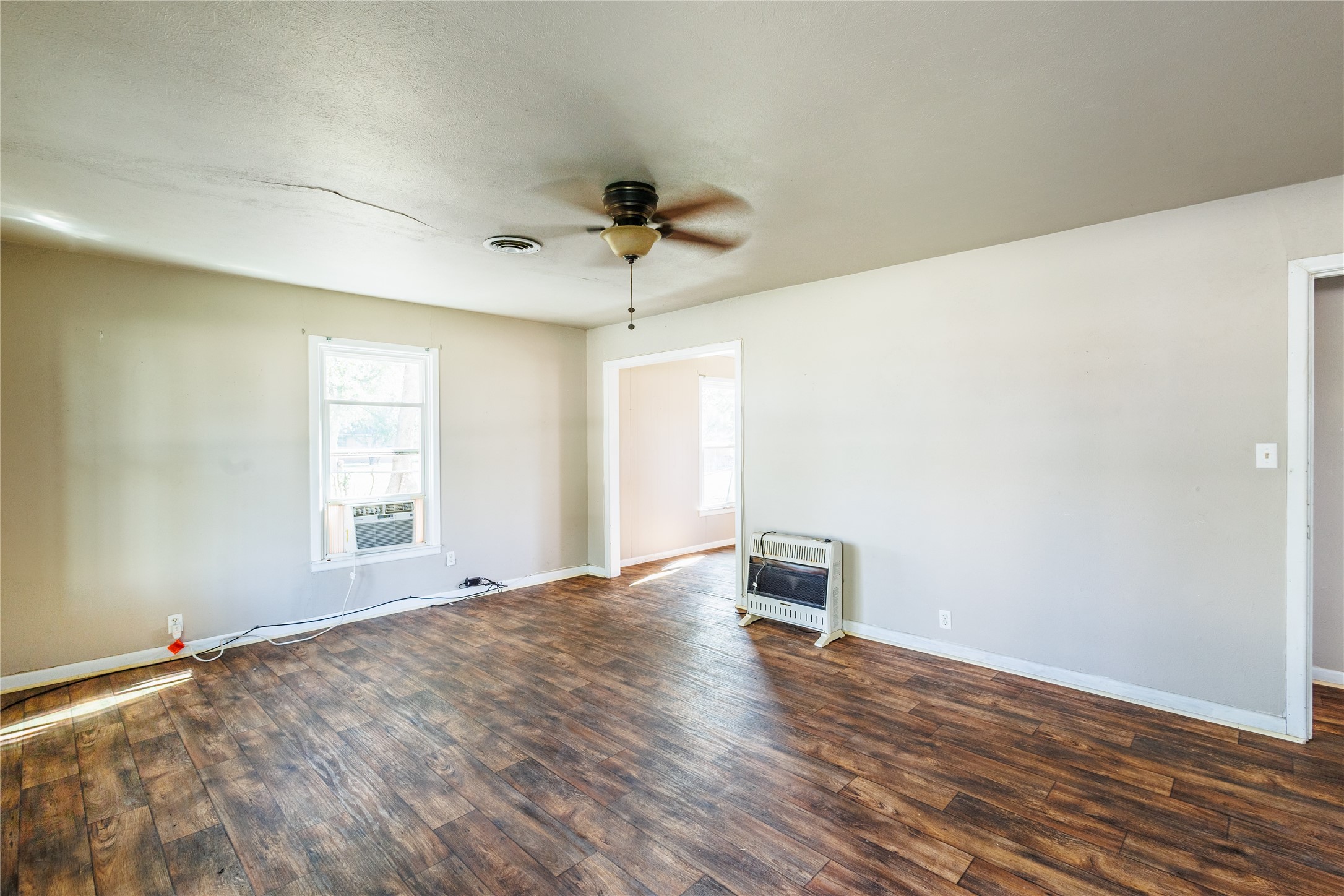 202 N Sycamore Malone TX 76660