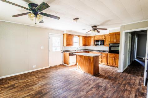 202 N Sycamore Malone TX 76660