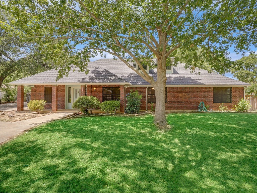 613 Sargent Street Lake Dallas TX 75065