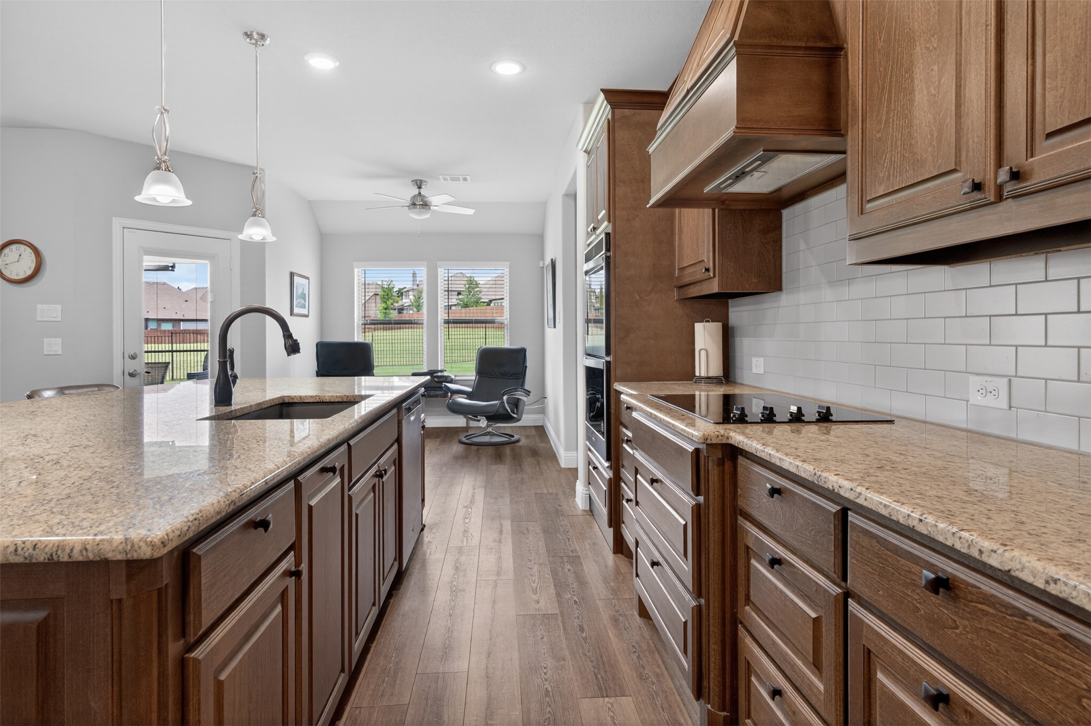 2504 Pinyon Hills Court Burleson TX 76028