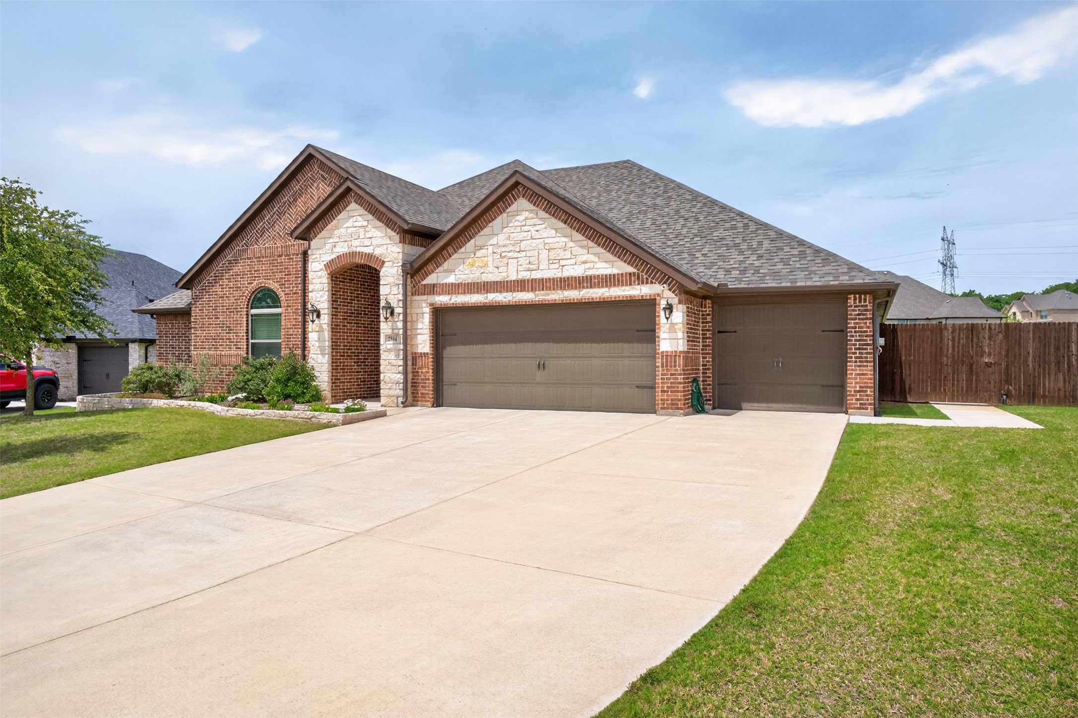2504 Pinyon Hills Court Burleson TX 76028