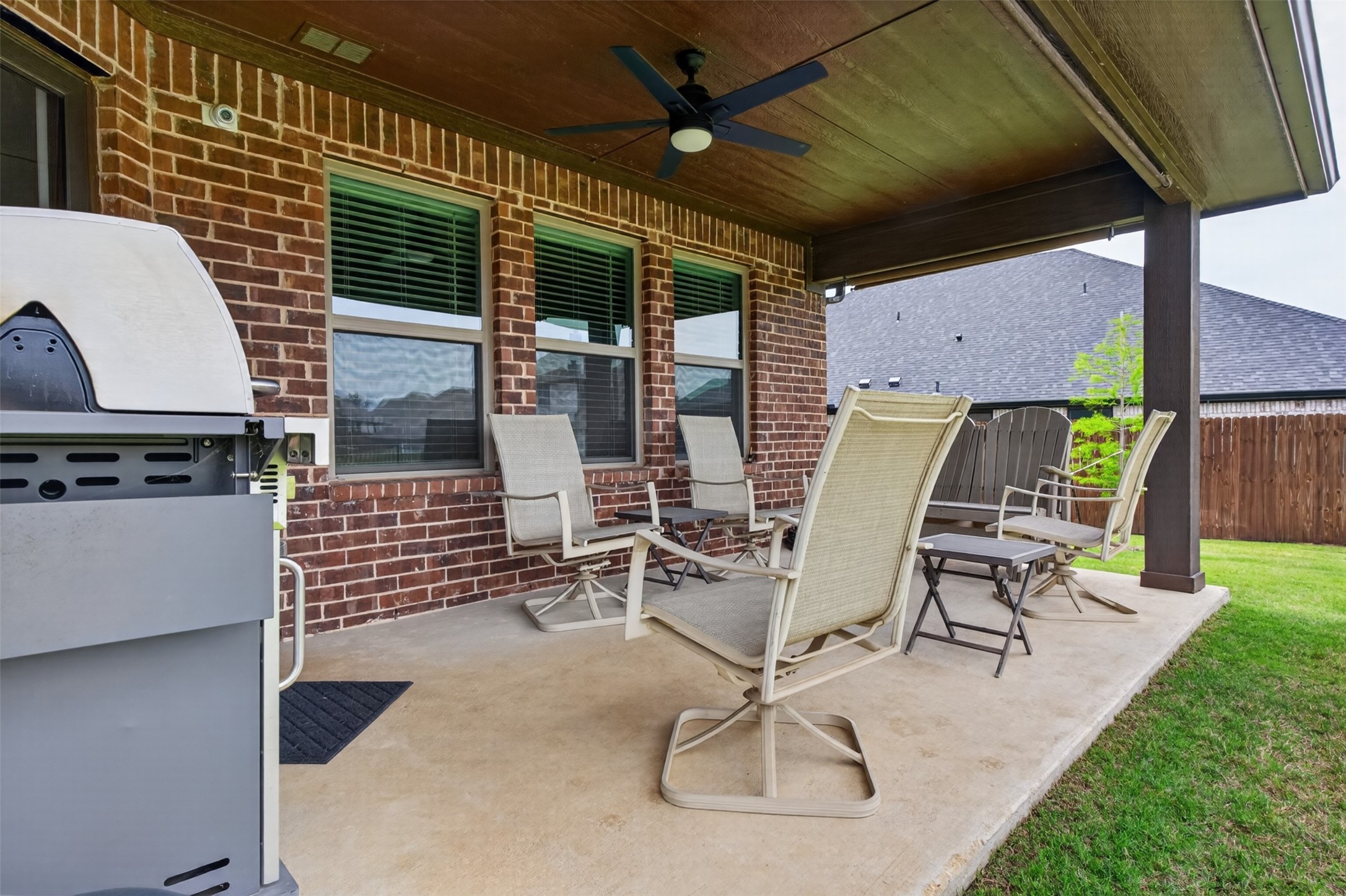 2504 Pinyon Hills Court Burleson TX 76028