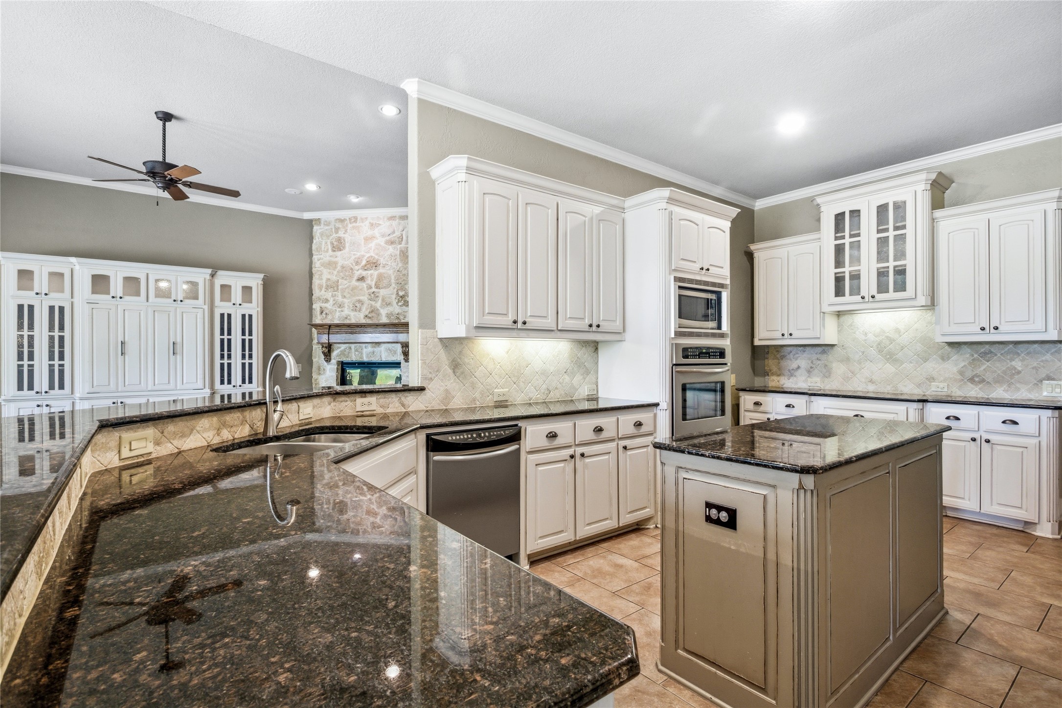 3304 Twin Lakes Drive Celina TX 75078