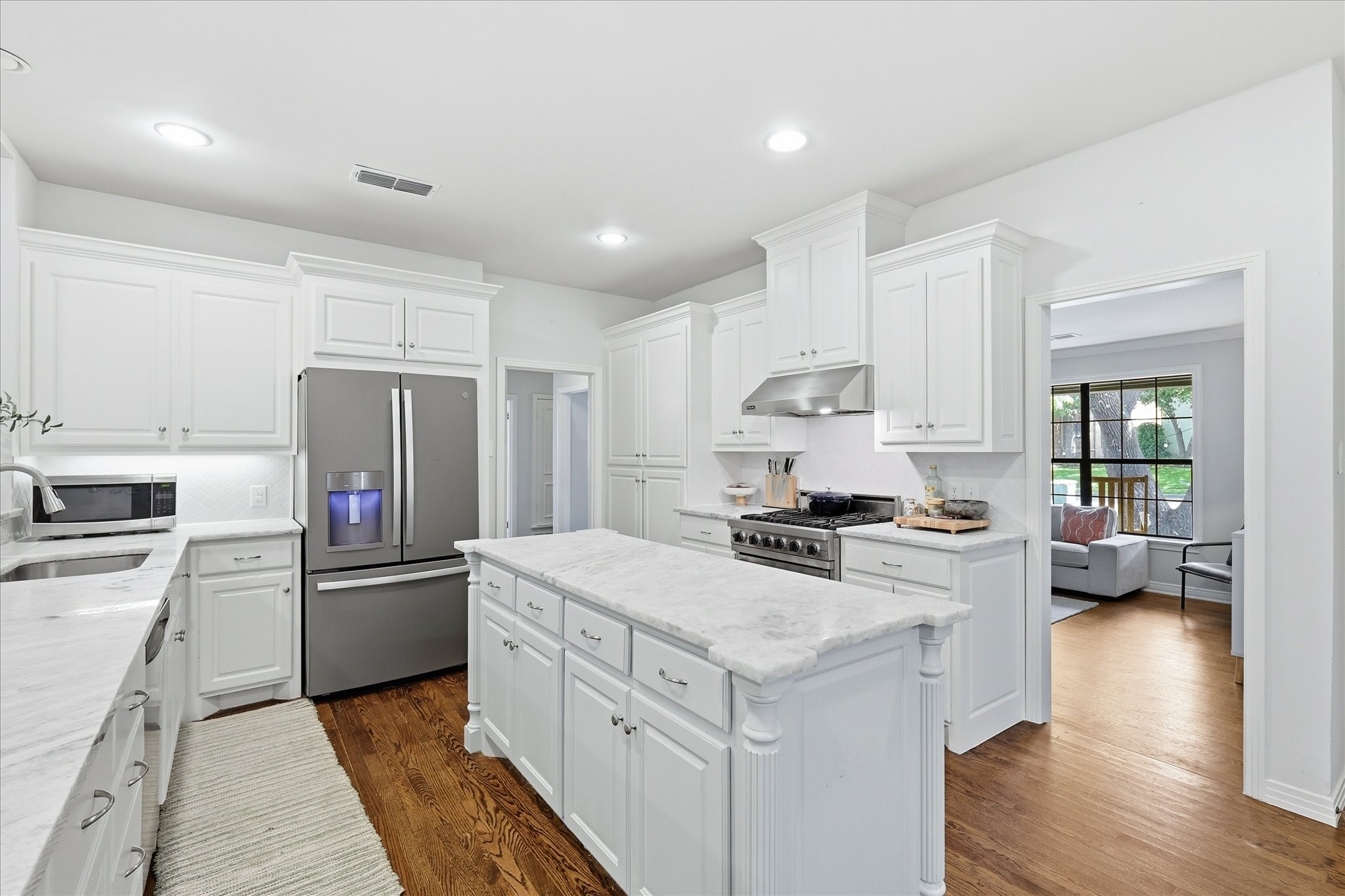 6631 Sunnyland Lane Dallas TX 75214