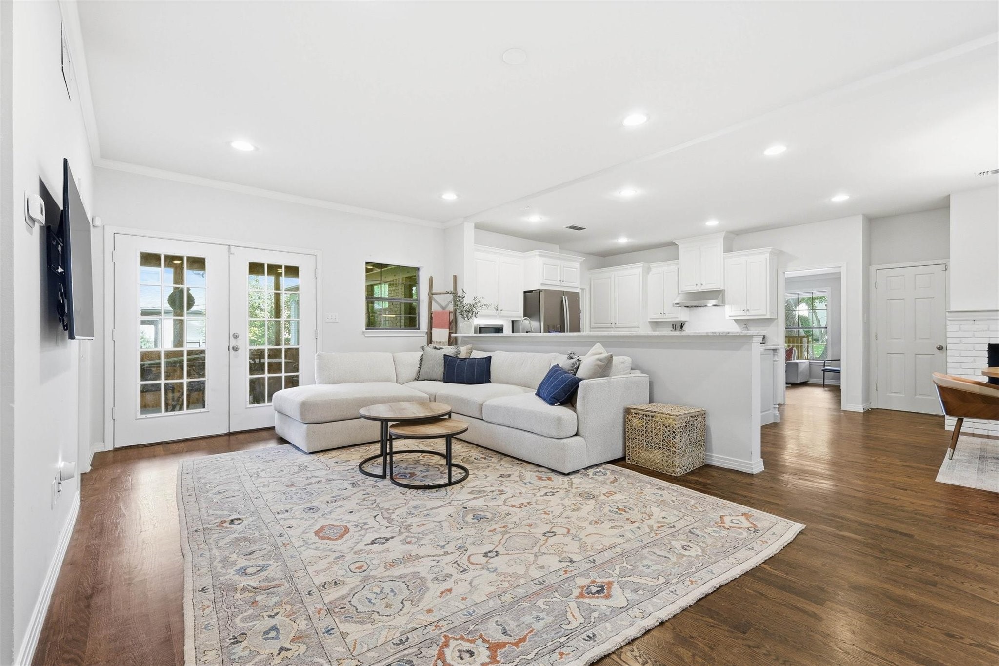 6631 Sunnyland Lane Dallas TX 75214