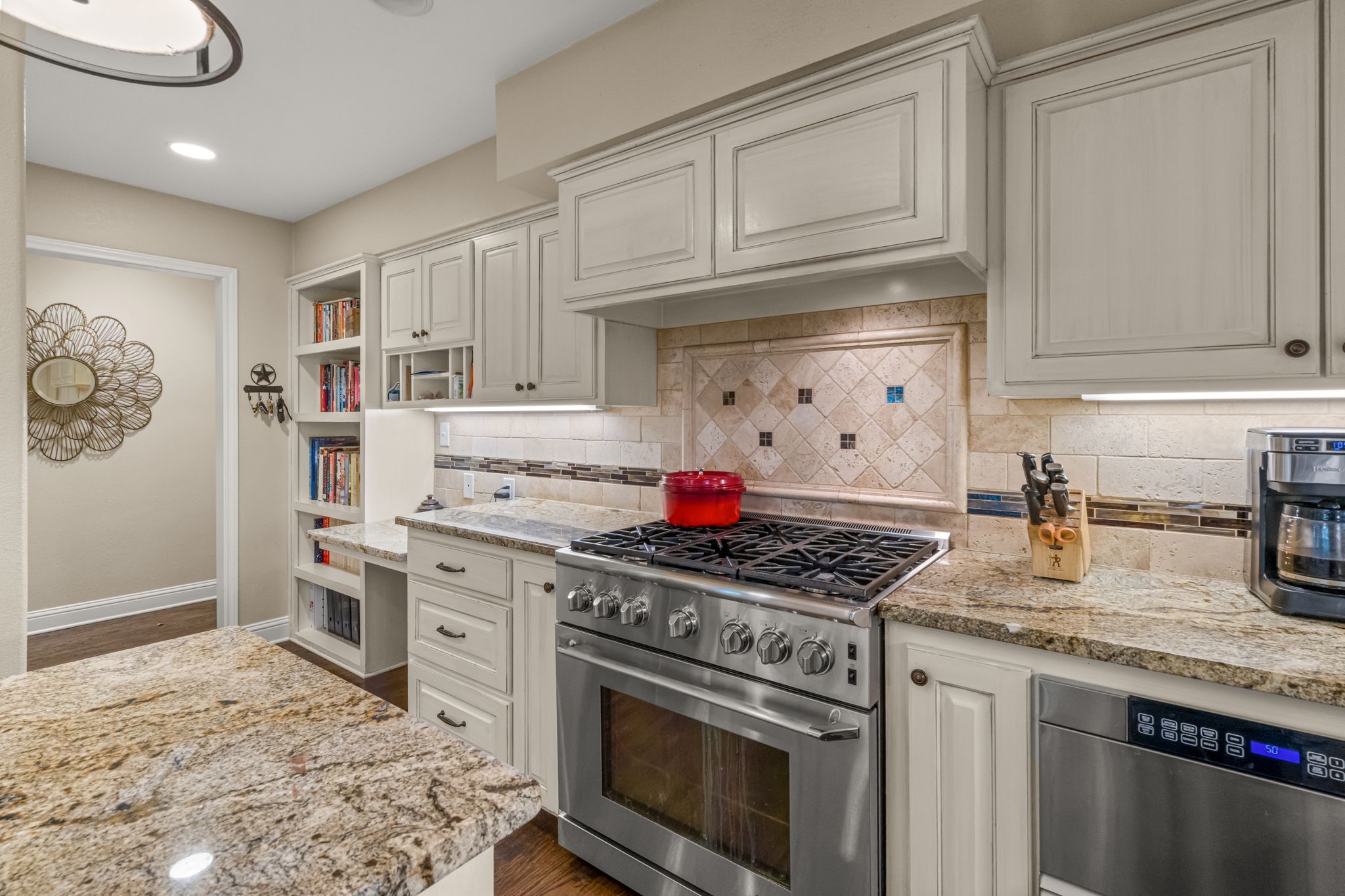 2930 Peninsula Drive Grapevine TX 76051