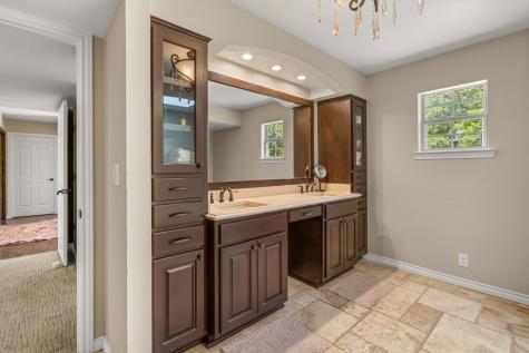 2930 Peninsula Drive Grapevine TX 76051