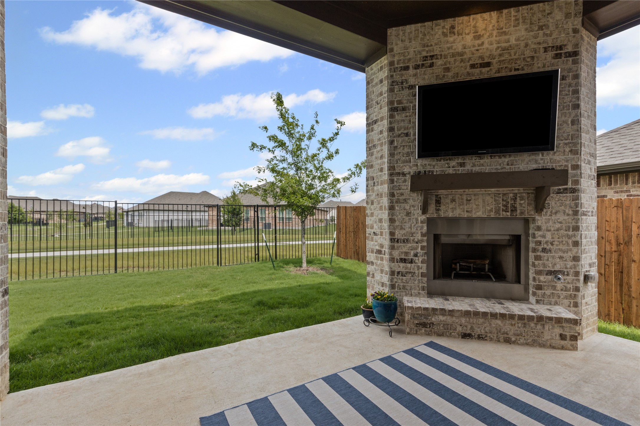 7741 Pondview Lane Fort Worth TX 76123