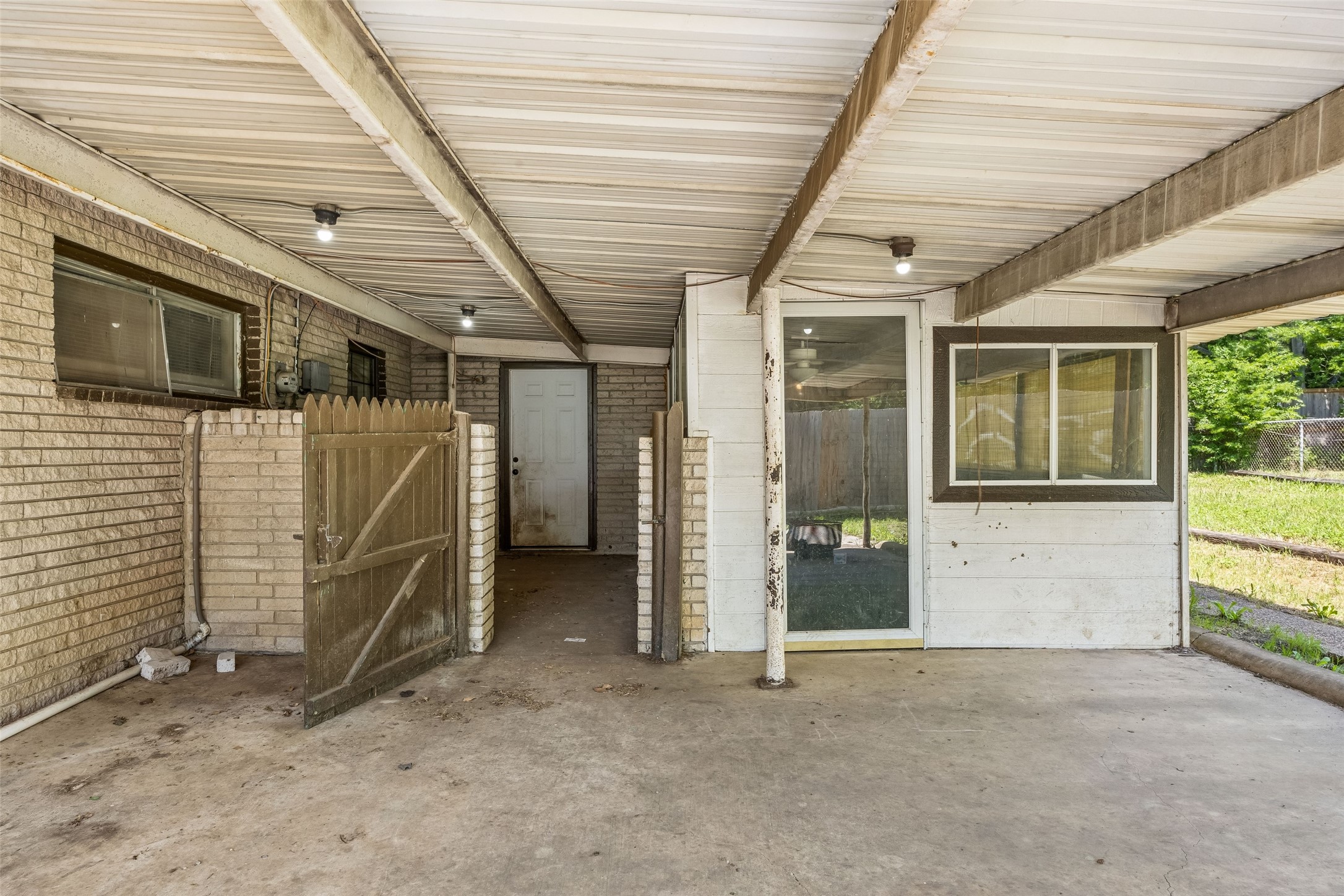 4613 Emerson Street Fort Worth TX 76119