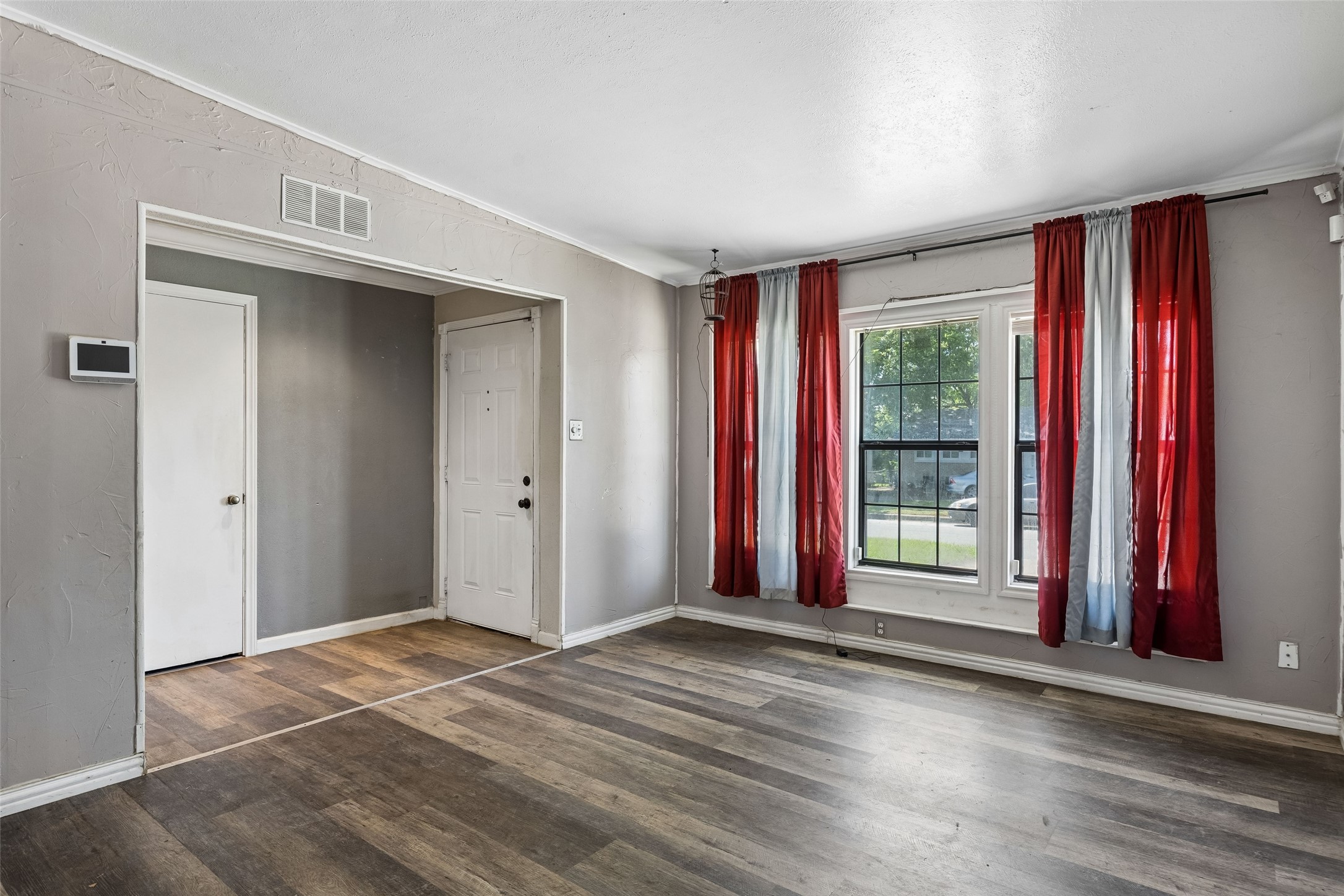 4613 Emerson Street Fort Worth TX 76119