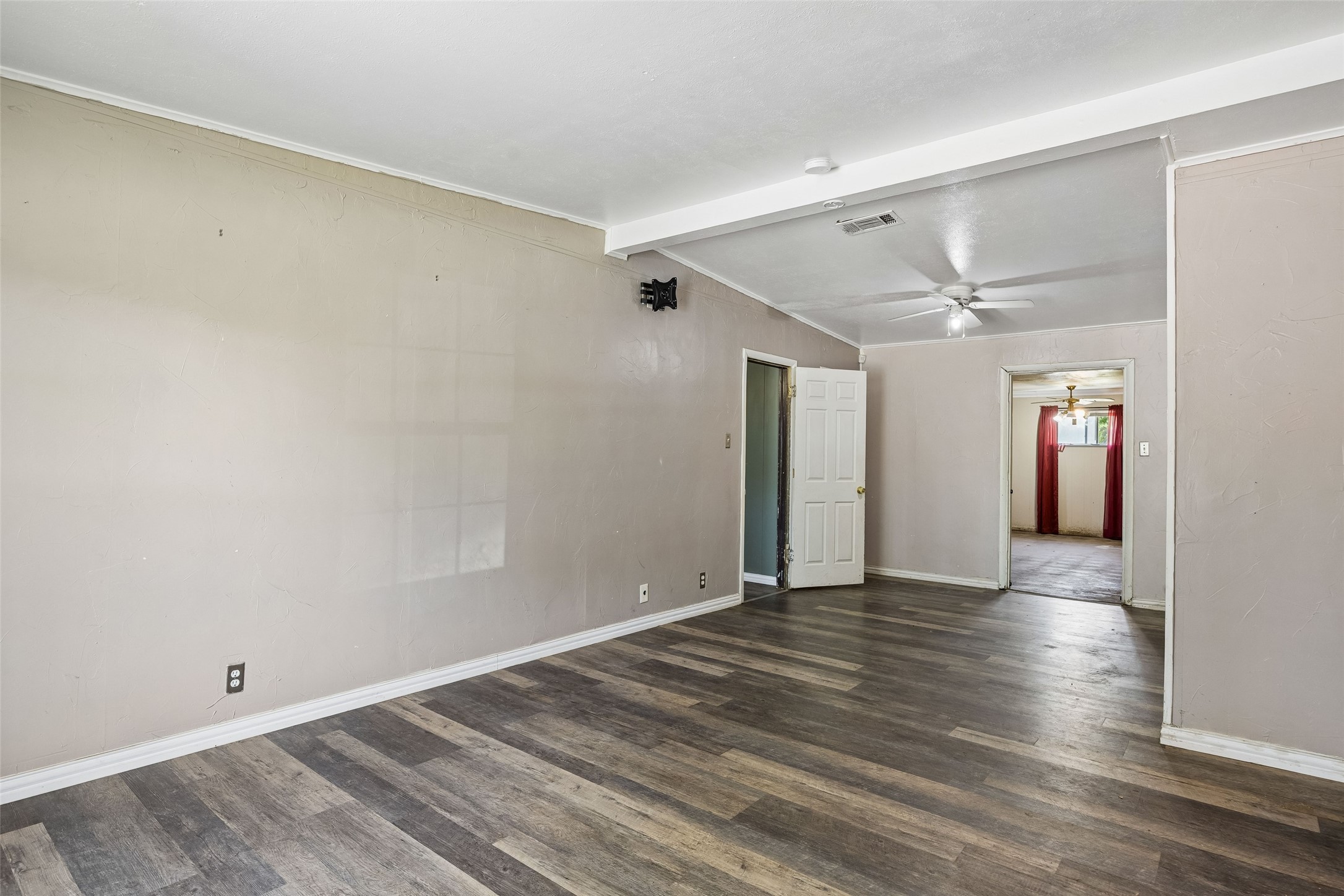 4613 Emerson Street Fort Worth TX 76119
