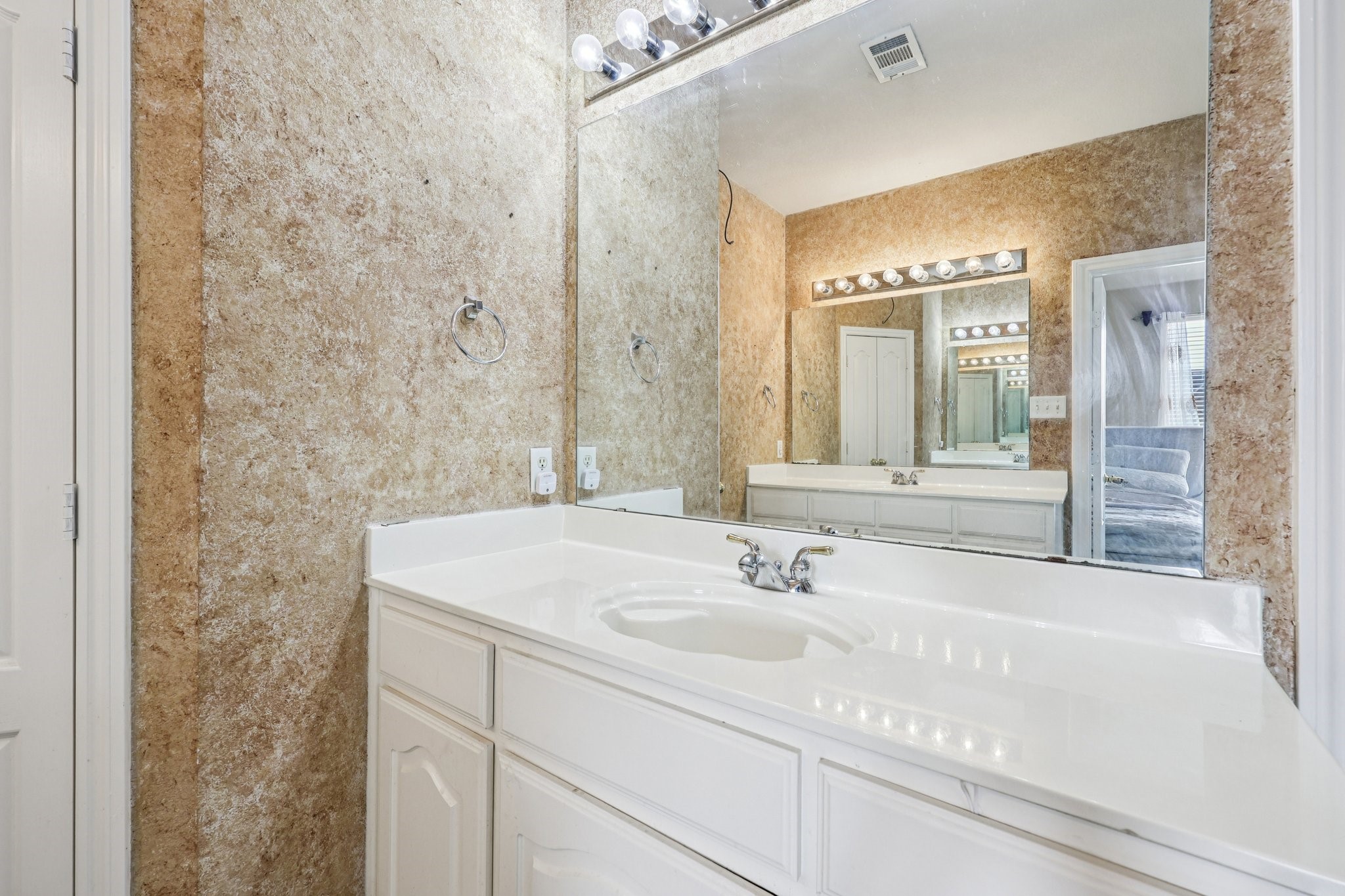 2708 White Rock Drive Fort Worth TX 76131