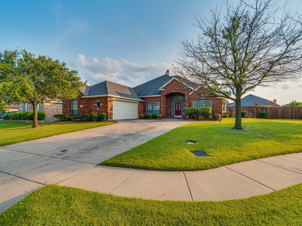 1126 Kardinal Court Midlothian TX 76065