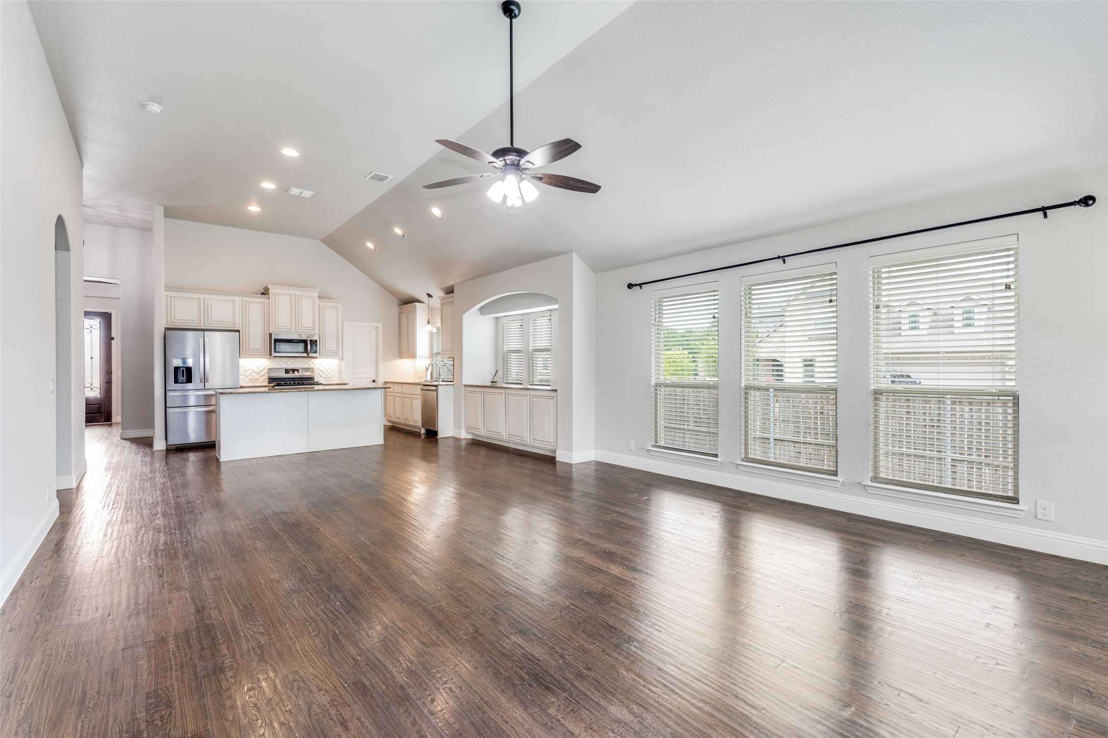 1119 Kettlewood Drive Justin TX 76247