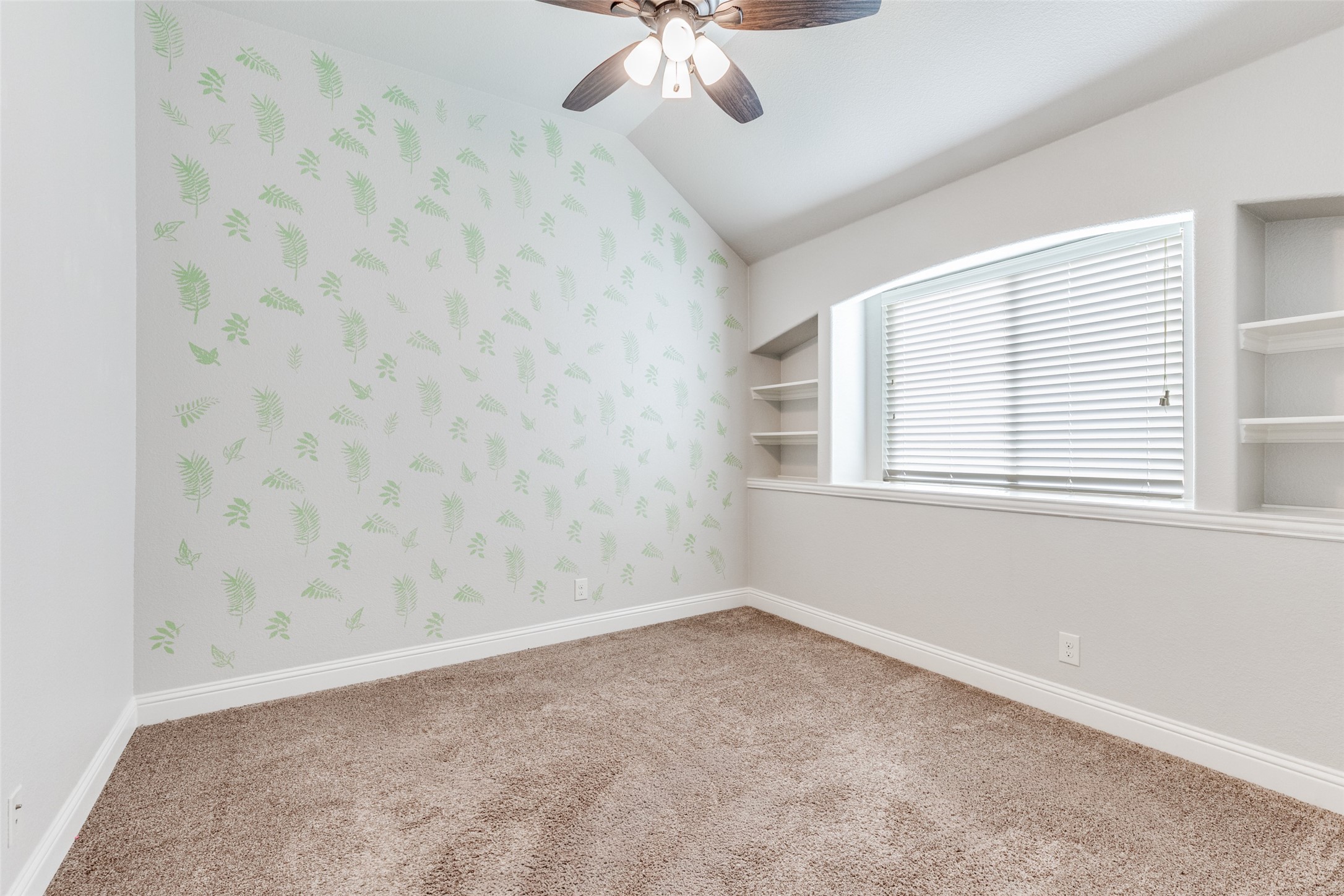 1119 Kettlewood Drive Justin TX 76247