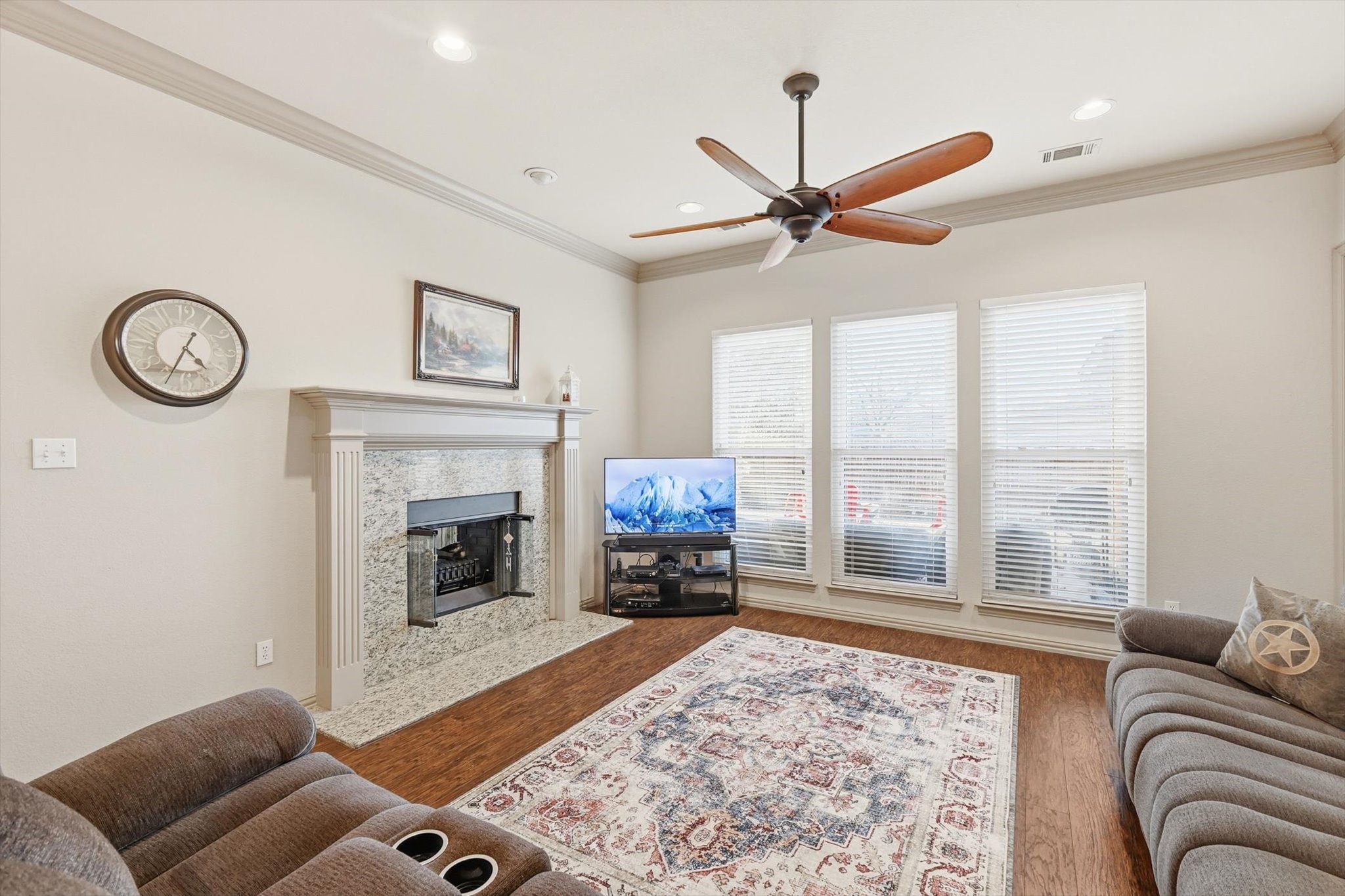 3318 Summergrove Drive Arlington TX 76001