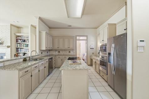 3318 Summergrove Drive Arlington TX 76001