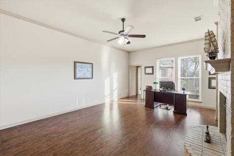 3318 Summergrove Drive Arlington TX 76001