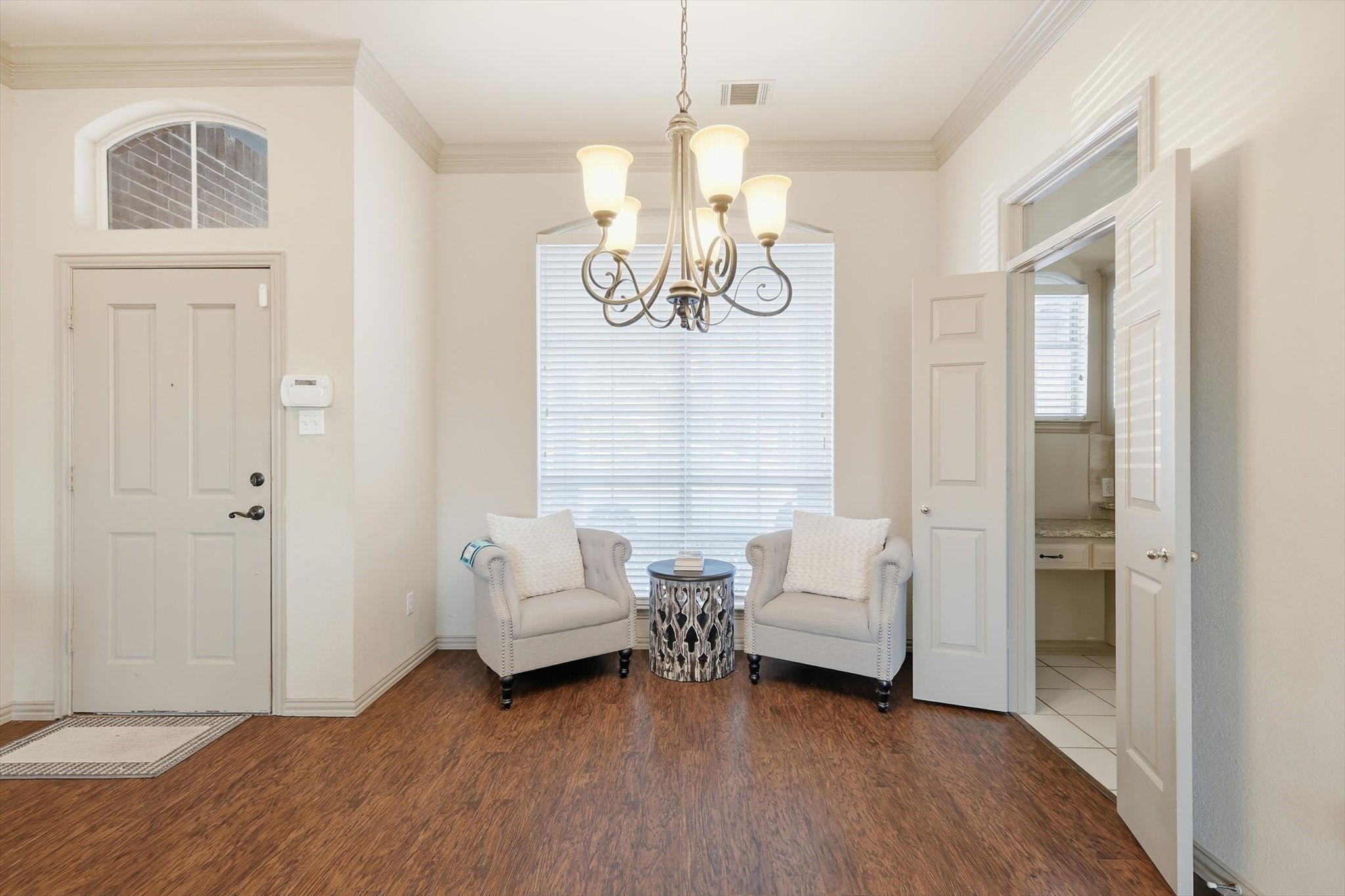 3318 Summergrove Drive Arlington TX 76001