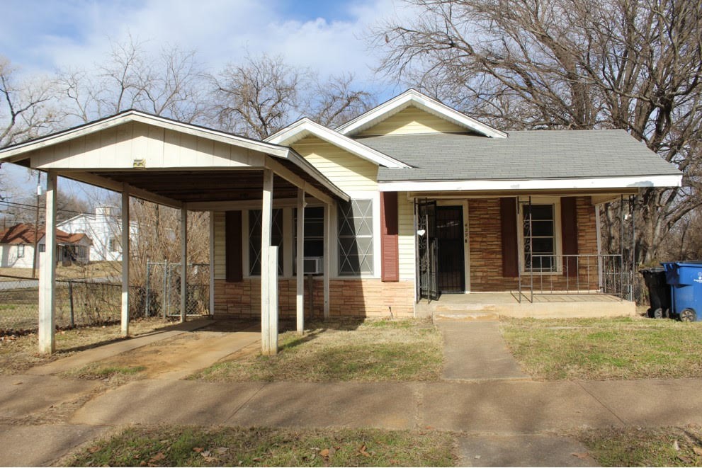 429 W Bond Street Denison TX 75020
