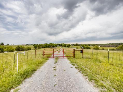 5054 County Road 660 Farmersville TX 75442