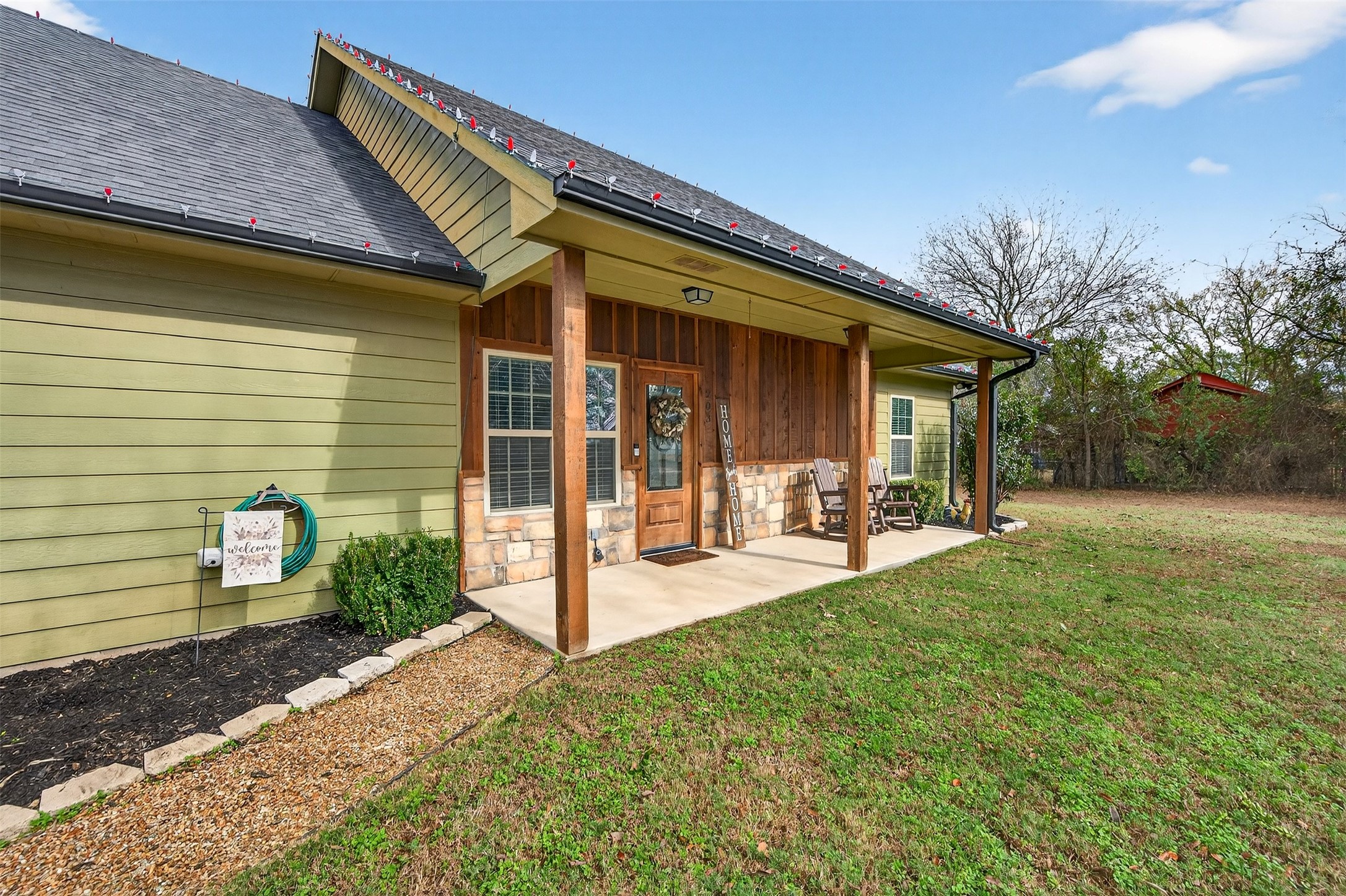 203 Mockingbird Street Ector TX 75439