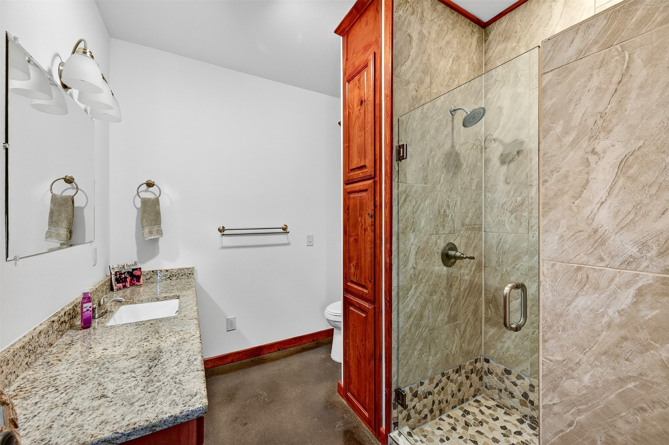 203 Mockingbird Street Ector TX 75439