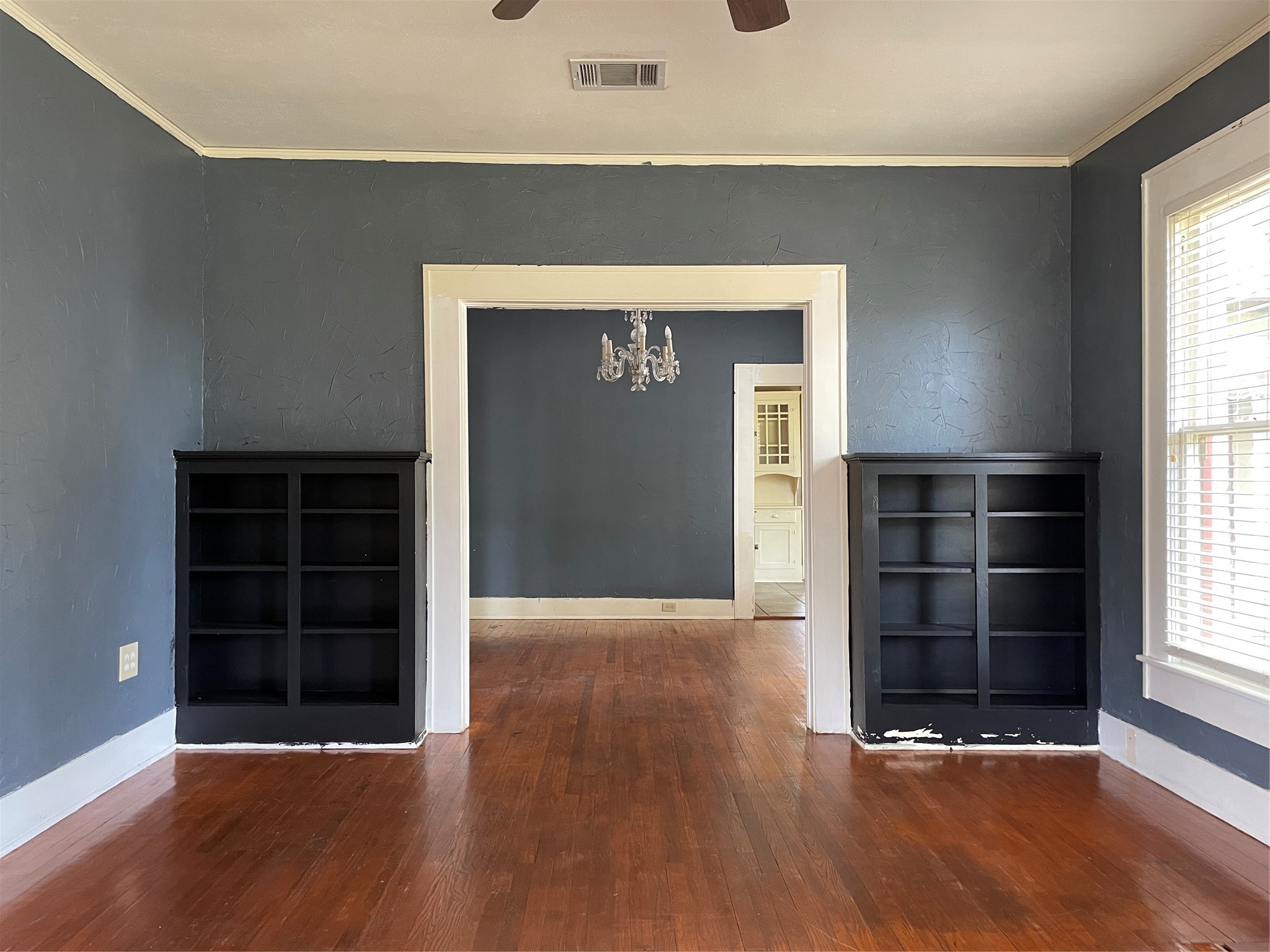 300 S Prairieville Street Athens TX 75751