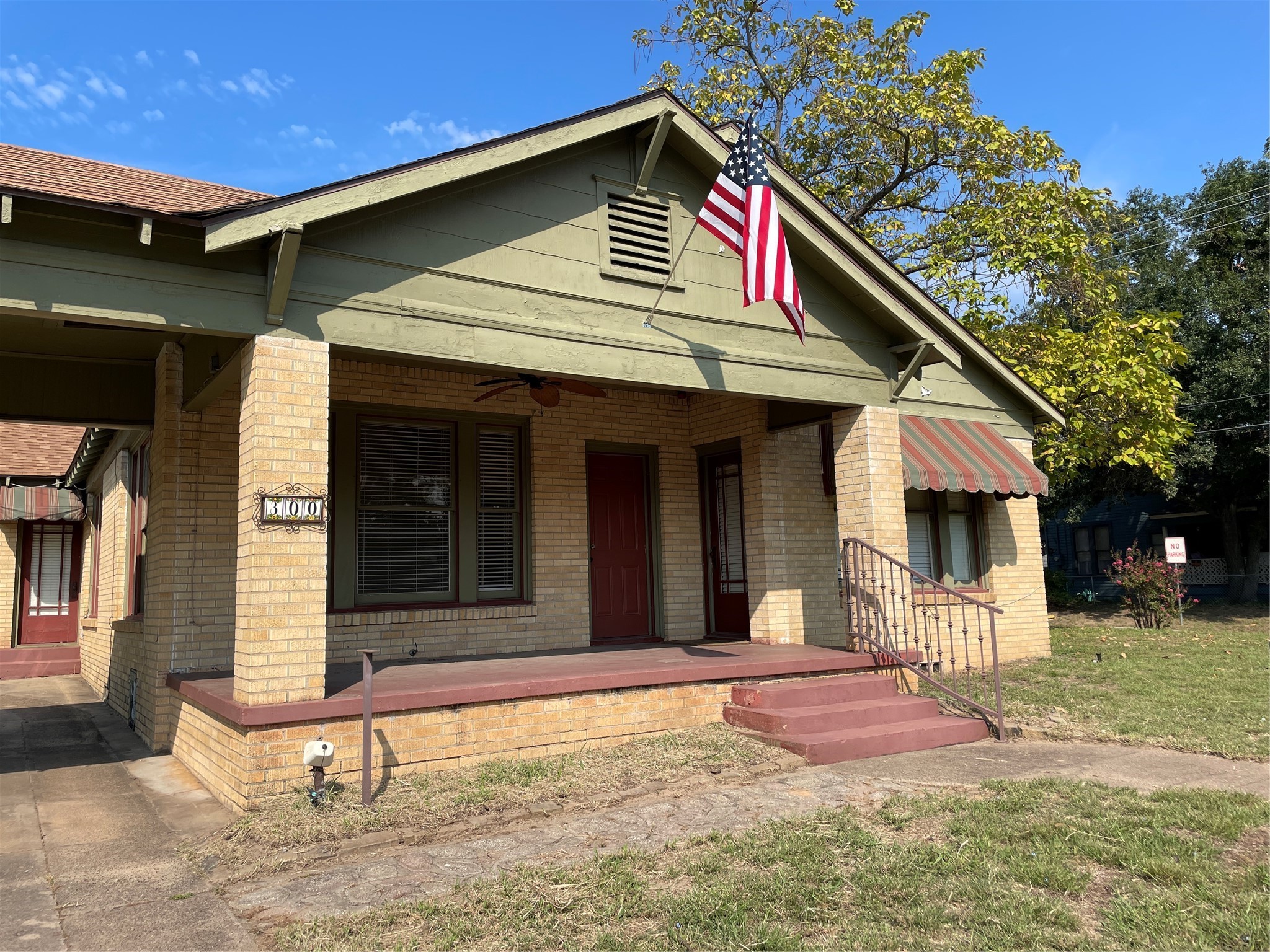 300 S Prairieville Street Athens TX 75751