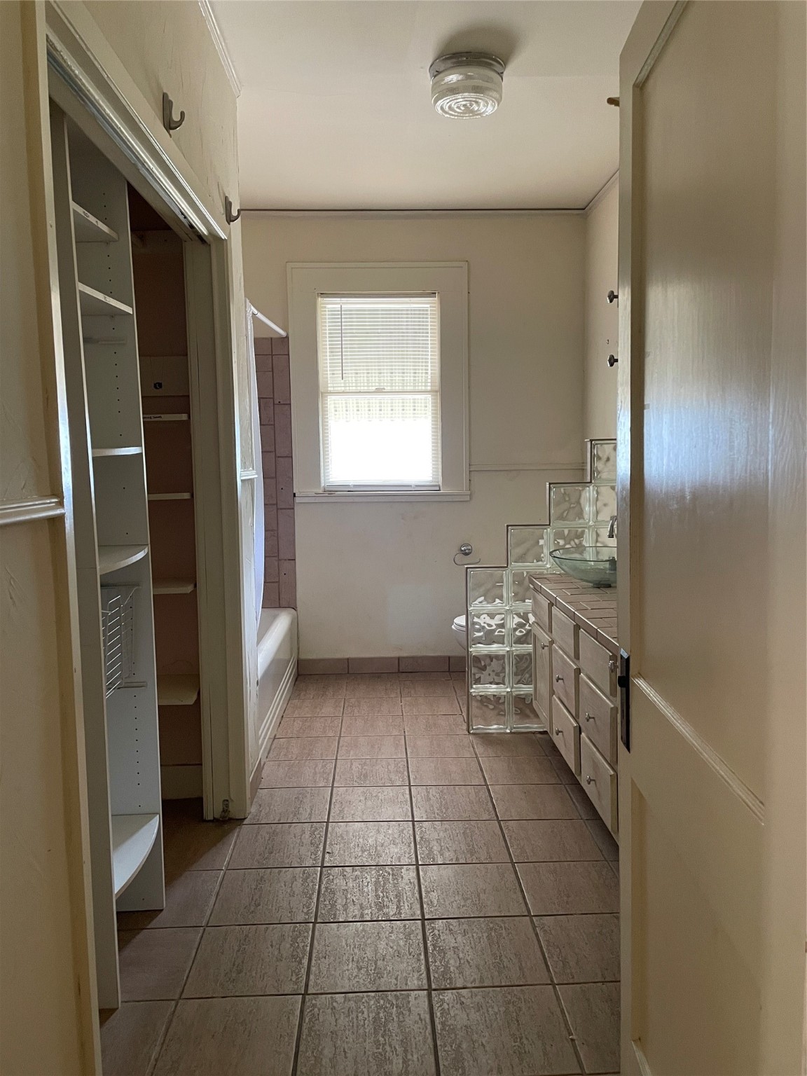 300 S Prairieville Street Athens TX 75751