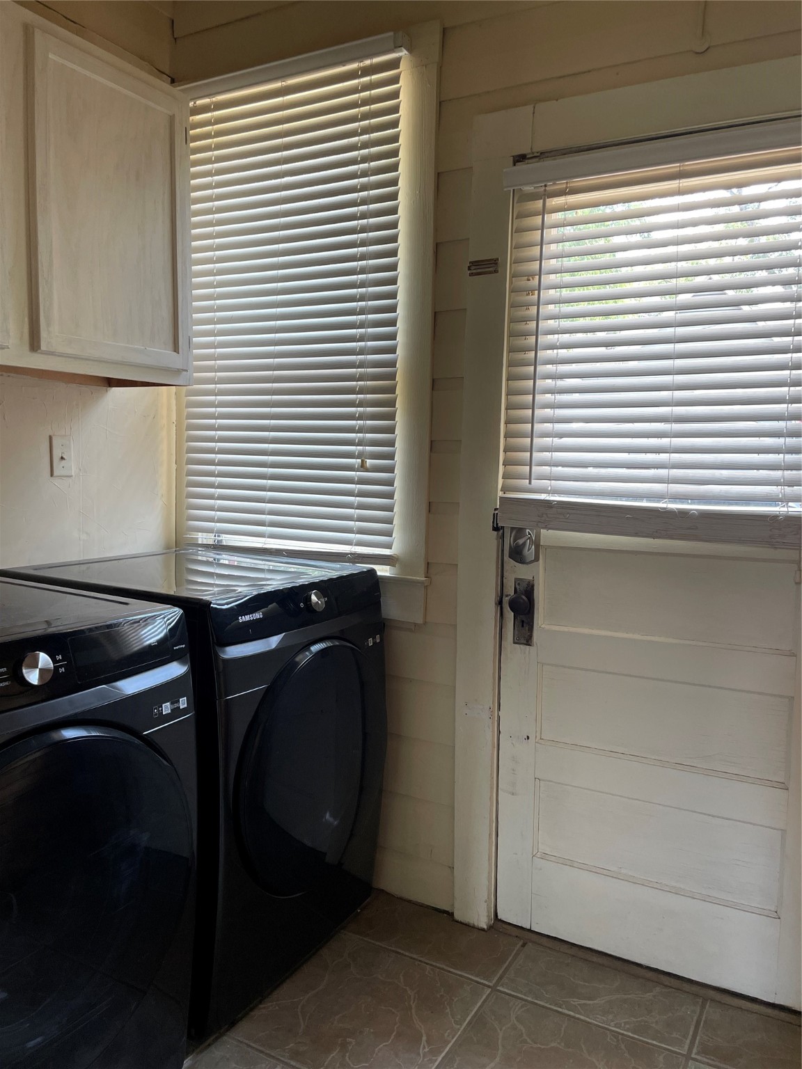300 S Prairieville Street Athens TX 75751