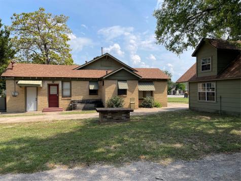 300 S Prairieville Street Athens TX 75751