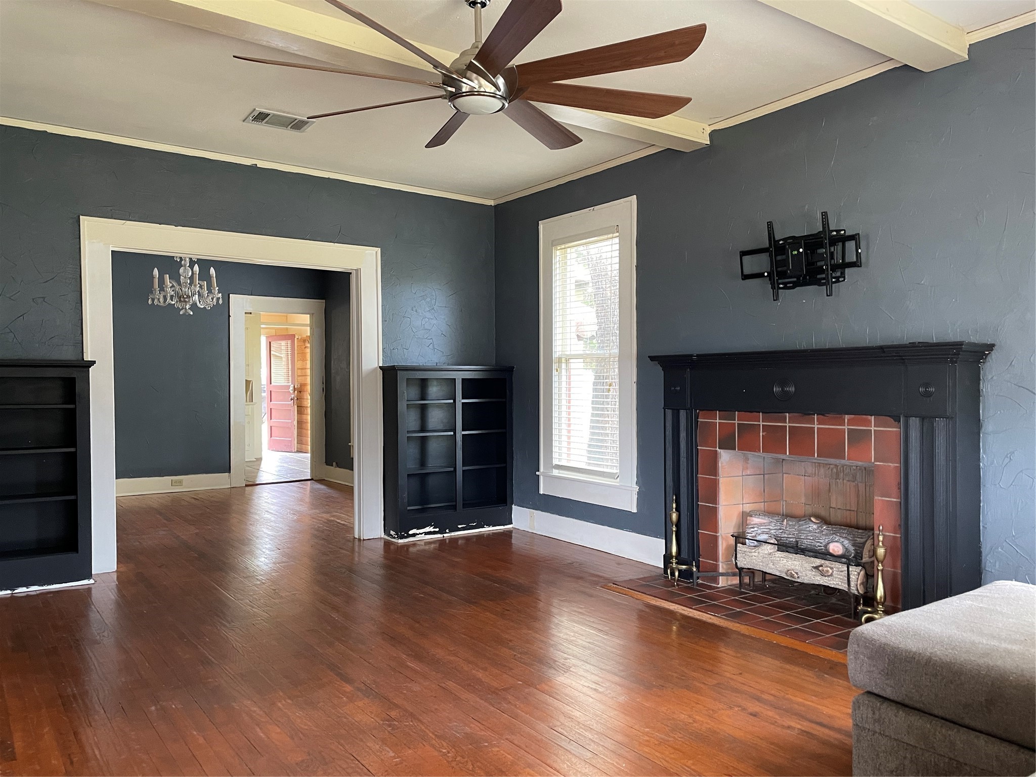 300 S Prairieville Street Athens TX 75751