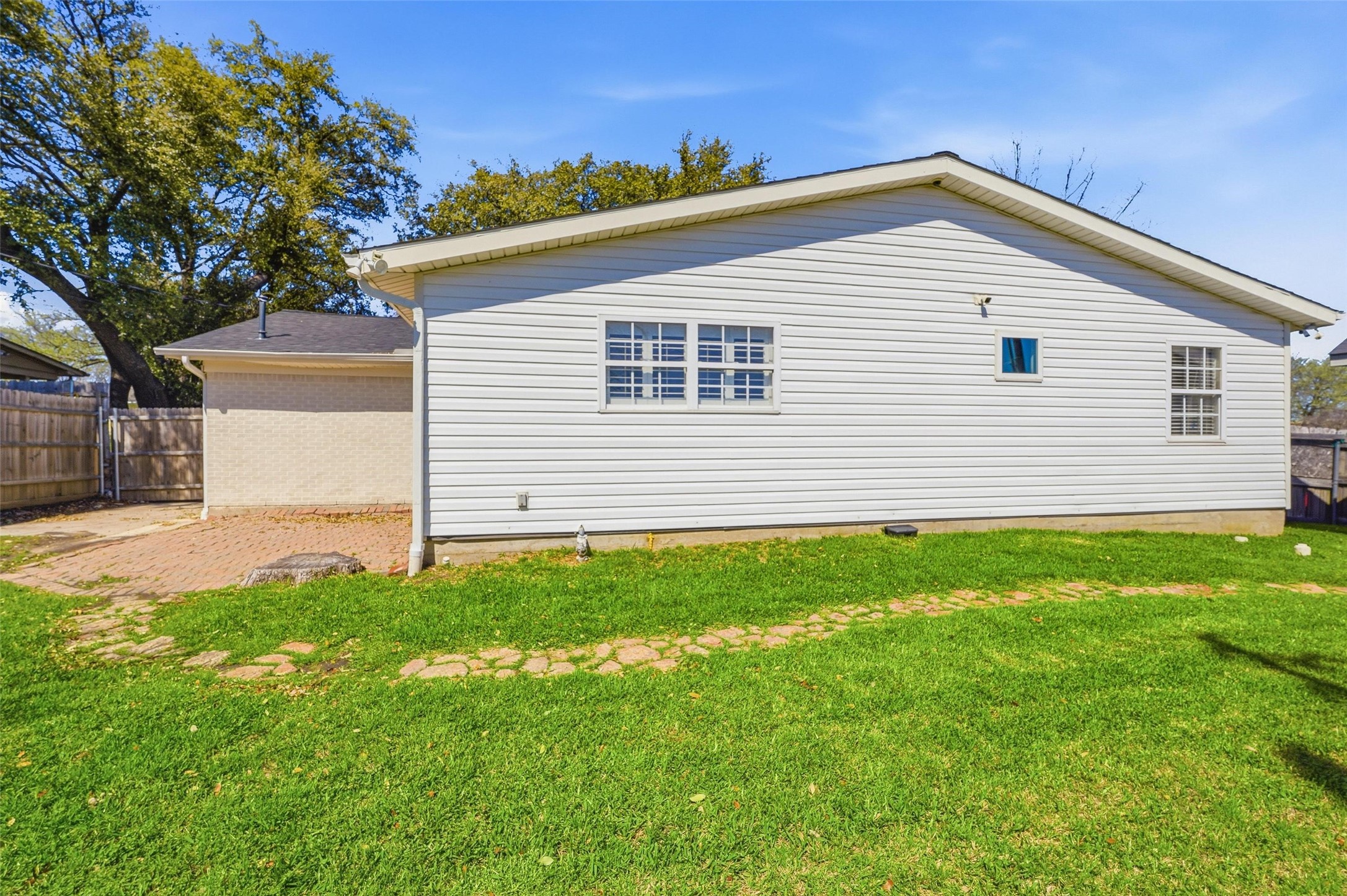 324 W Grubb Drive Mesquite TX 75149