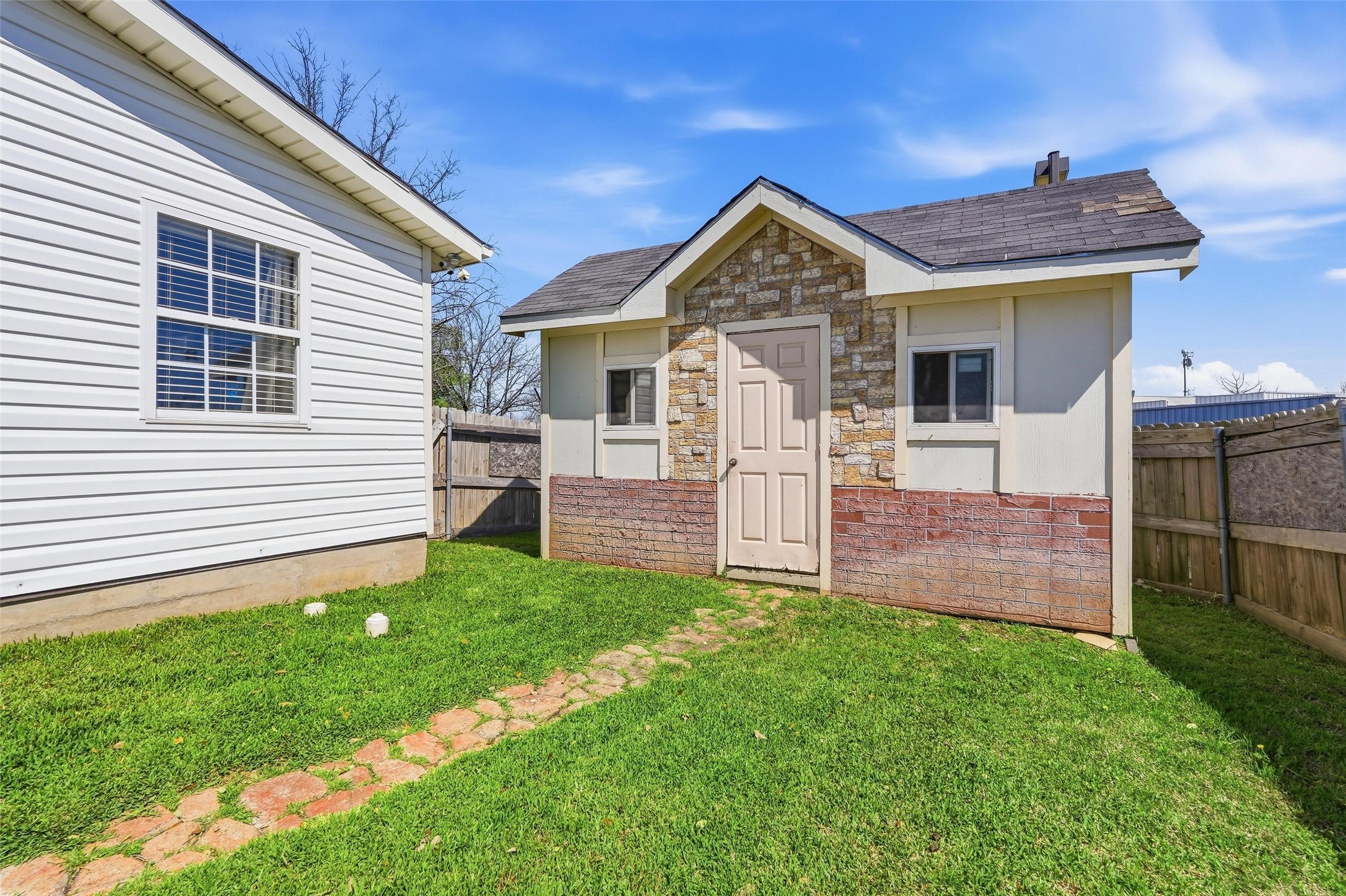 324 W Grubb Drive Mesquite TX 75149
